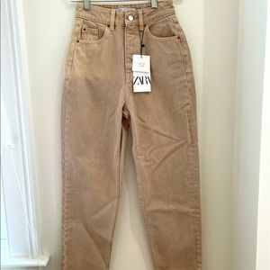 Zara 21975 Mom Fit Jeans